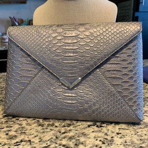 STELLA & DOT City Slim Clutch in Exotic Pewter